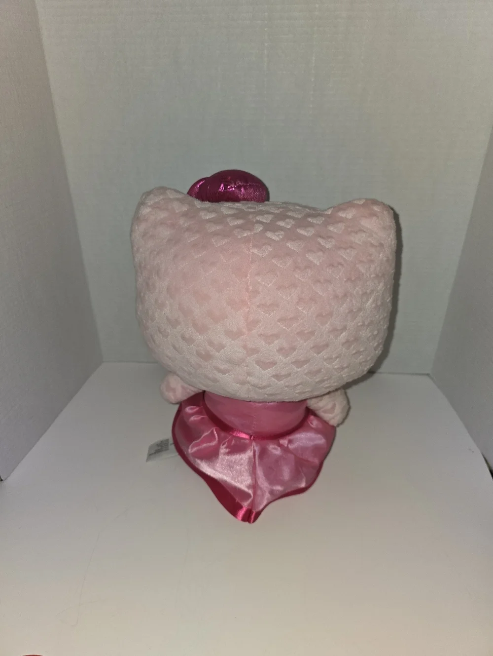 Sanrio Hello Kitty Plush in Light and Hot Pink